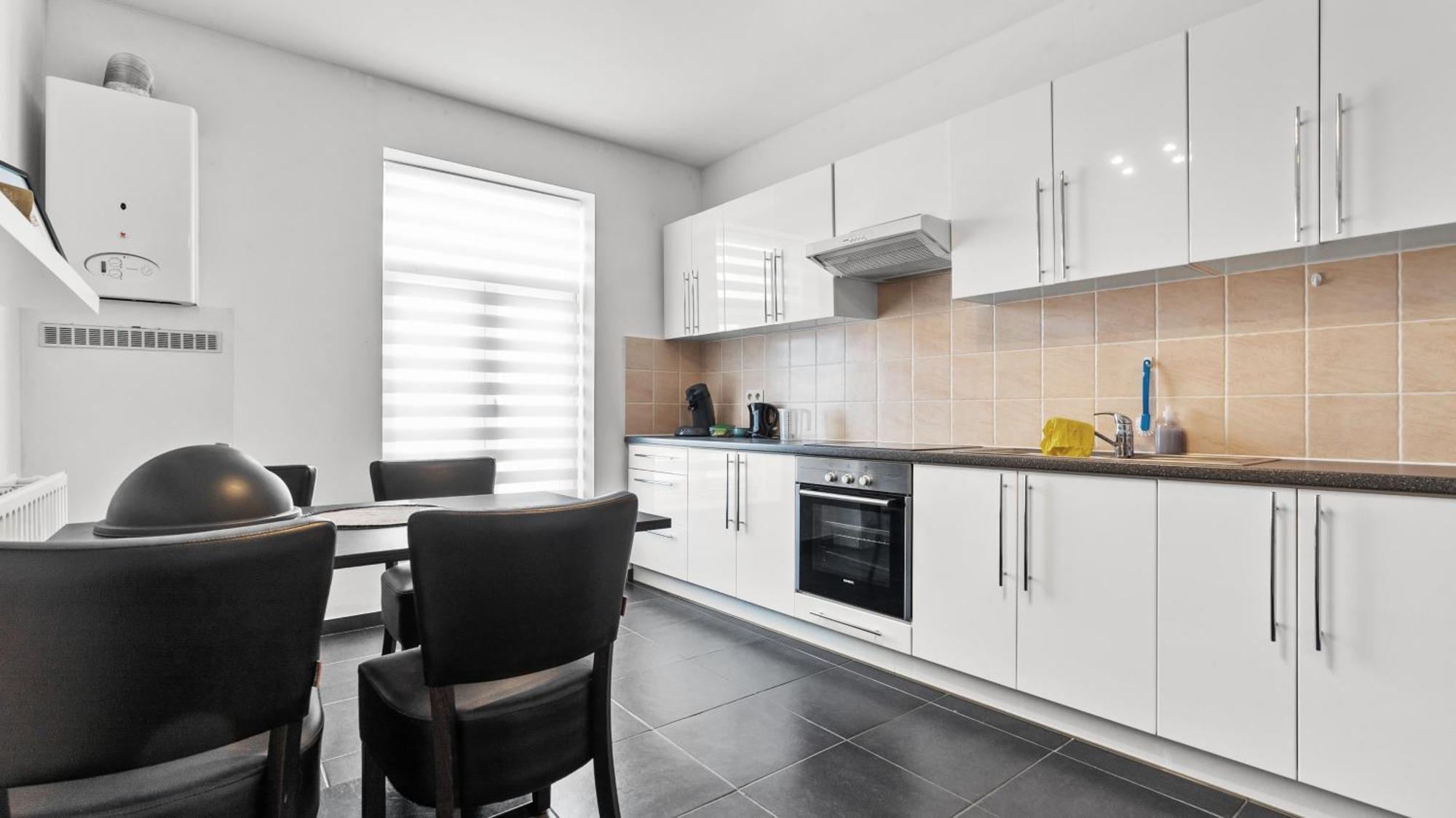 B&B Leopold & Appartementen Sint-Truiden Exterior photo